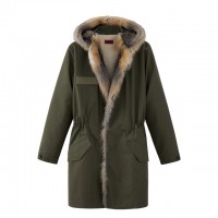 Parka with fur（37万円）