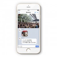 バーバリー プローサムが15AWウィメンズコレクションをLINEで生中継