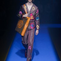 グッチ（GUCCI）がミラノで2018年春夏コレクションを発表した。