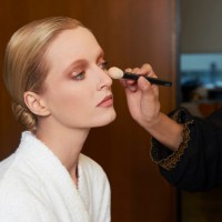 NARS ナチュラルラディアント ロングウェアファンデーション キャンペーンイメージ