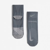 ナイキ×アンダーカバー創立者・高橋盾「NIKELAB GYAKUSOU」コレクション