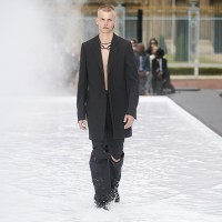 GIVENCHY SPRING - SUMMER 2023 MEN'S READY-TO-WEAR COLLECTION