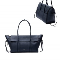 ＜Mulberry／マルベリー＞ソフト ベイズウォーター 31万2,400円 （税込）(素材:牛革／H33×W58×D19cm)