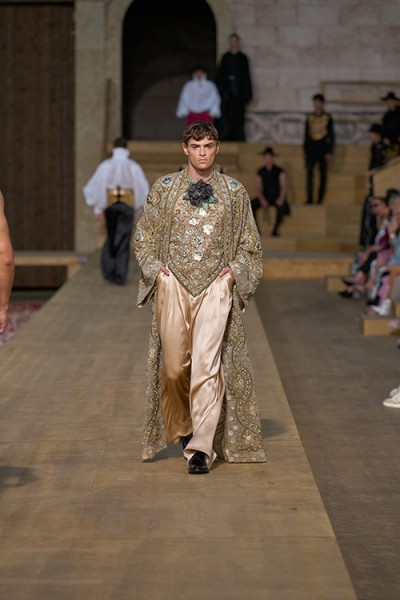 【ルック】ドルチェ&ガッバーナが男性用高級仕立服「アルタ サルトリア コレクション」を発表