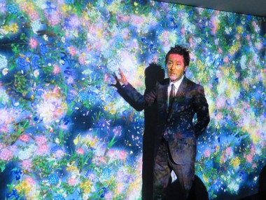 チームラボ猪子寿之が語る新作「Infinity of Flowers」。花々は“共生の象徴”