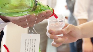 女性のための“郷酒の祭典”が銀座で開催。きき酒や日本酒に合うスイーツ紹介など