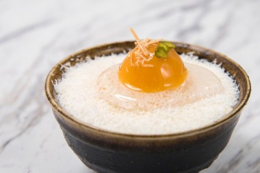 “卵かけご飯=TKG”に“相撲エッグ”...ドミニク アンセル ベーカリーのイースタースイーツ！