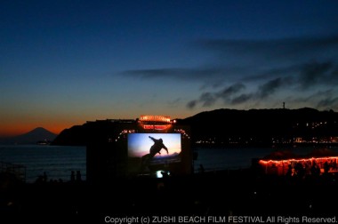 野外映画館「逗子海岸映画祭」、2018年ゴールデンウィークに開催! 10日間の上映ラインアップ決定