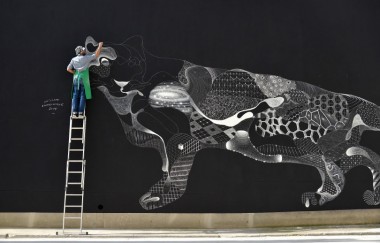 京都・妙心寺でフランスのチョークアーティスト、フィリップ・ボウドゥロックのエキシビションが開催