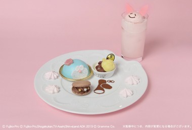 ドラえもん in キューポットカフェ! ドラえもんのケーキや鈴型の最中のコラボスイーツが登場!