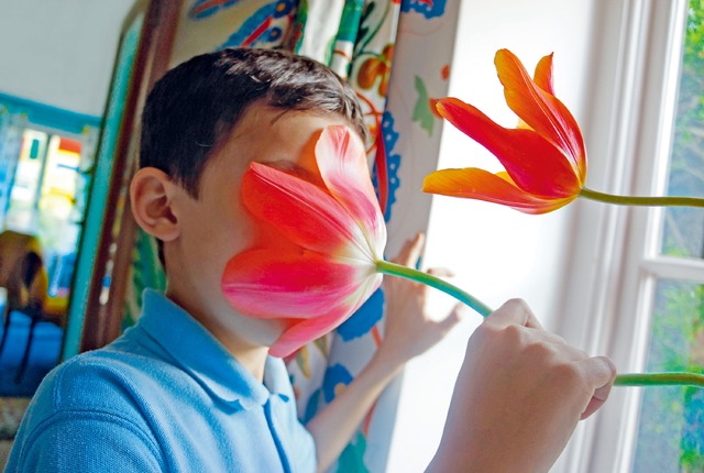 Pipilotti Rist, Mercy Garden Retour Skin, 2014. Audio video installation (photograph inspired by Yuji). Courtesy of the artist, Hauser & Wirth and Luhring Augustine.