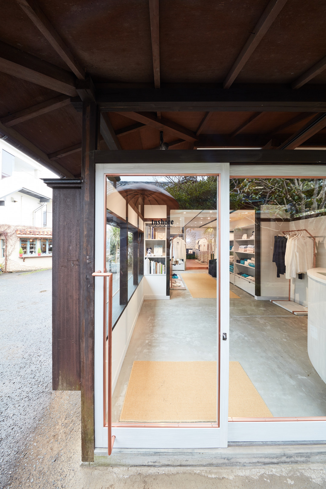 インショアのリアルショップが3月17日に鎌倉にオープン、「SURF MICKEY」のショップインショップも併設