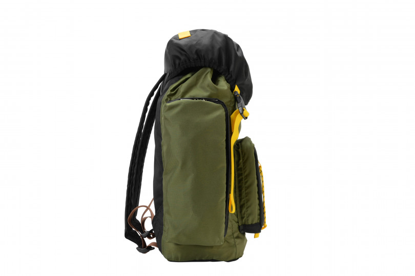 「RUCKSACK」ブラック（W45×H50×D17cm 8万1,000円）