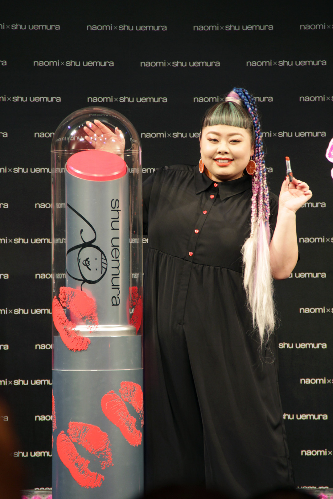 naomi x shu uemura 限定リップコレクション発売記念イベントでの渡辺直美さん