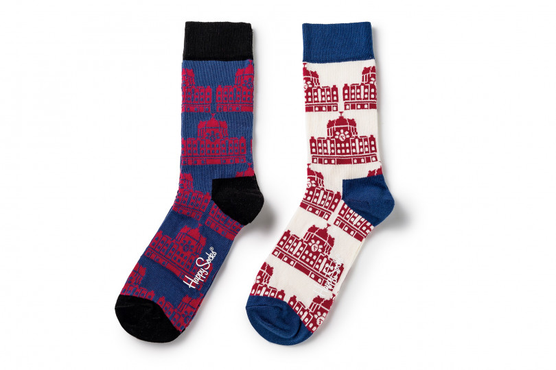 ハッピーソックス「東京駅舎柄SOCKS」（各 税込1,620円）