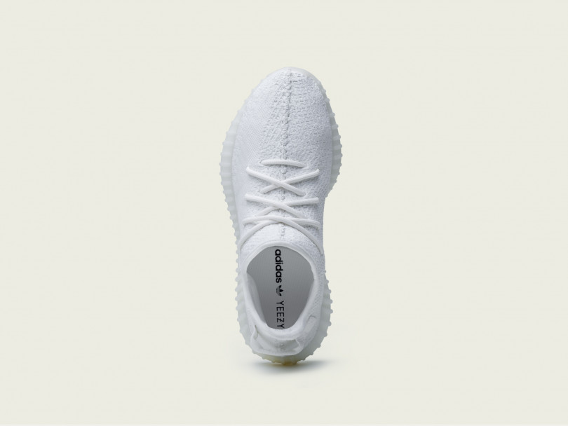 ​YEEZY BOOST 350 V2 TRIPLE WHITE（2万8,000円）