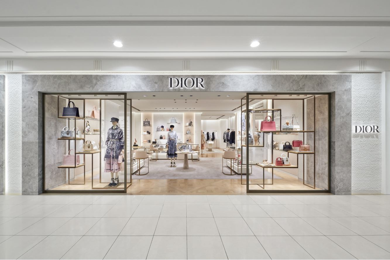 ディオール大丸札幌店が新たにオープン 国内百貨店で初めてウィメンズとメンズを一緒に展開 Fashion Fashion Headline