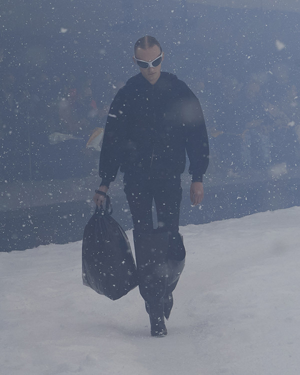 BALENCIAGA 360° WINTER 22 COLLECTION