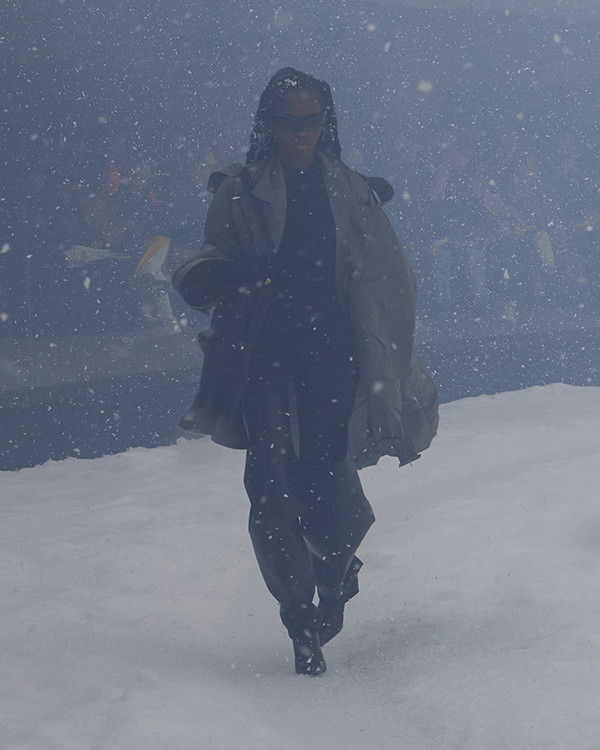 BALENCIAGA 360° WINTER 22 COLLECTION