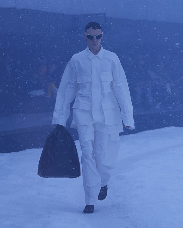 BALENCIAGA 360° WINTER 22 COLLECTION