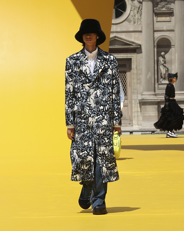 LOUIS VUITTON SPRING SUMMER 2023 MEN SHOW