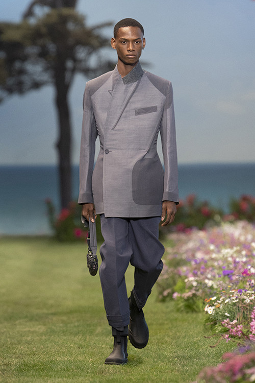 DIOR SUMMER 2023 MEN’S SHOW