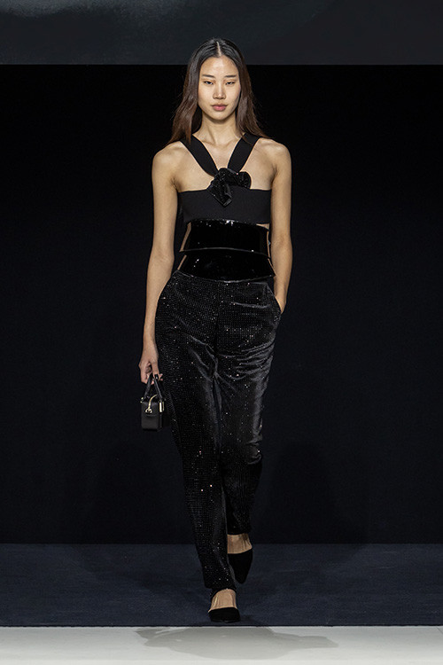 Emporio Armani Women's Fall Winter 2023-24 Fashion Show