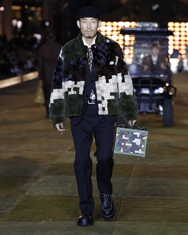 LOUIS VUITTON MEN’S SPRING-SUMMER 2024 FASHION SHOW