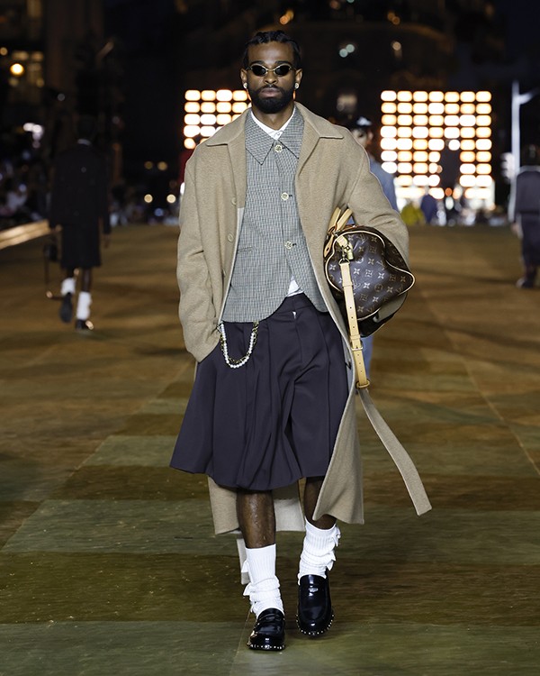 LOUIS VUITTON MEN’S SPRING-SUMMER 2024 FASHION SHOW