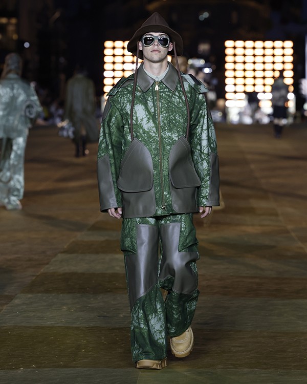 LOUIS VUITTON MEN’S SPRING-SUMMER 2024 FASHION SHOW