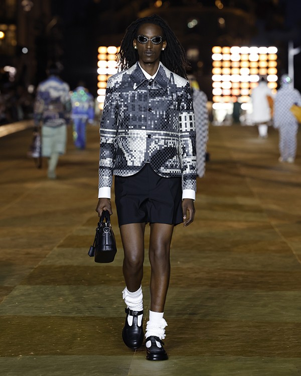 LOUIS VUITTON MEN’S SPRING-SUMMER 2024 FASHION SHOW