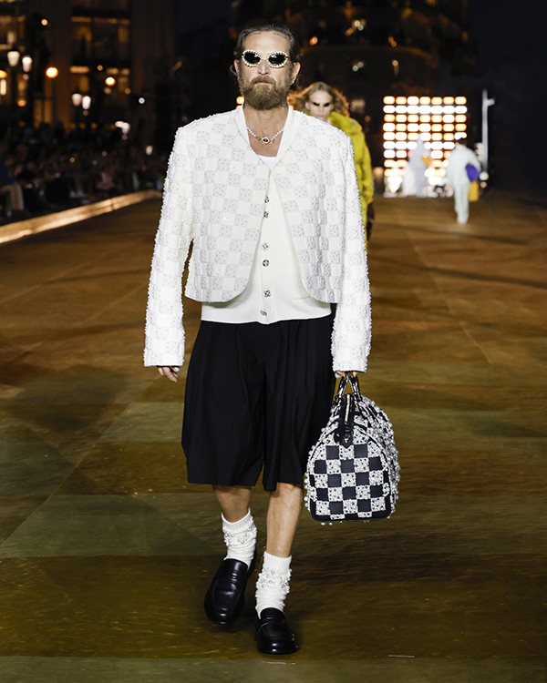 LOUIS VUITTON MEN’S SPRING-SUMMER 2024 FASHION SHOW