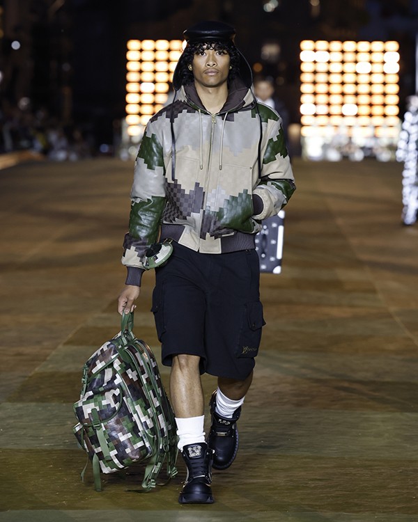 LOUIS VUITTON MEN’S SPRING-SUMMER 2024 FASHION SHOW