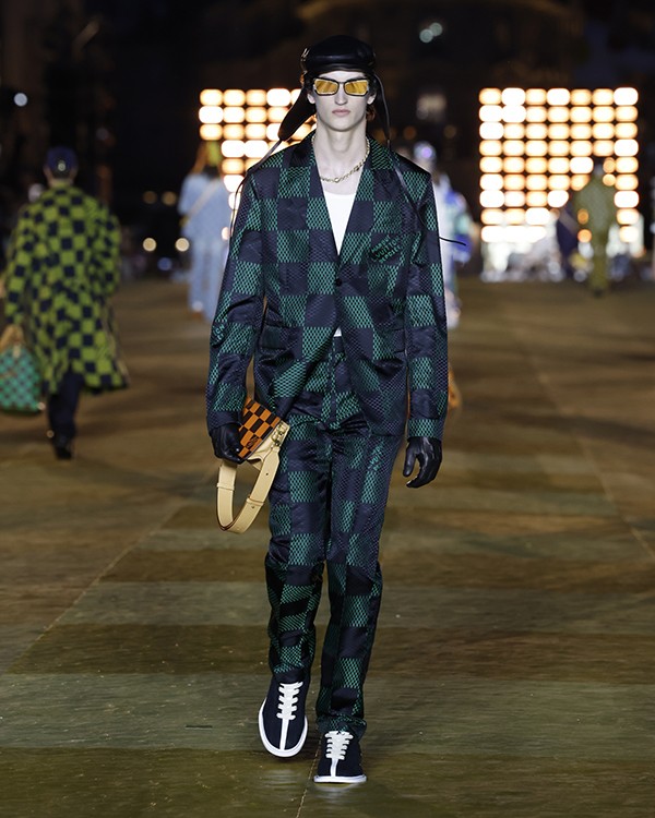 LOUIS VUITTON MEN’S SPRING-SUMMER 2024 FASHION SHOW