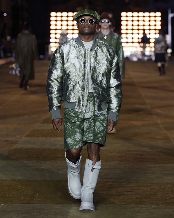 LOUIS VUITTON MEN’S SPRING-SUMMER 2024 FASHION SHOW