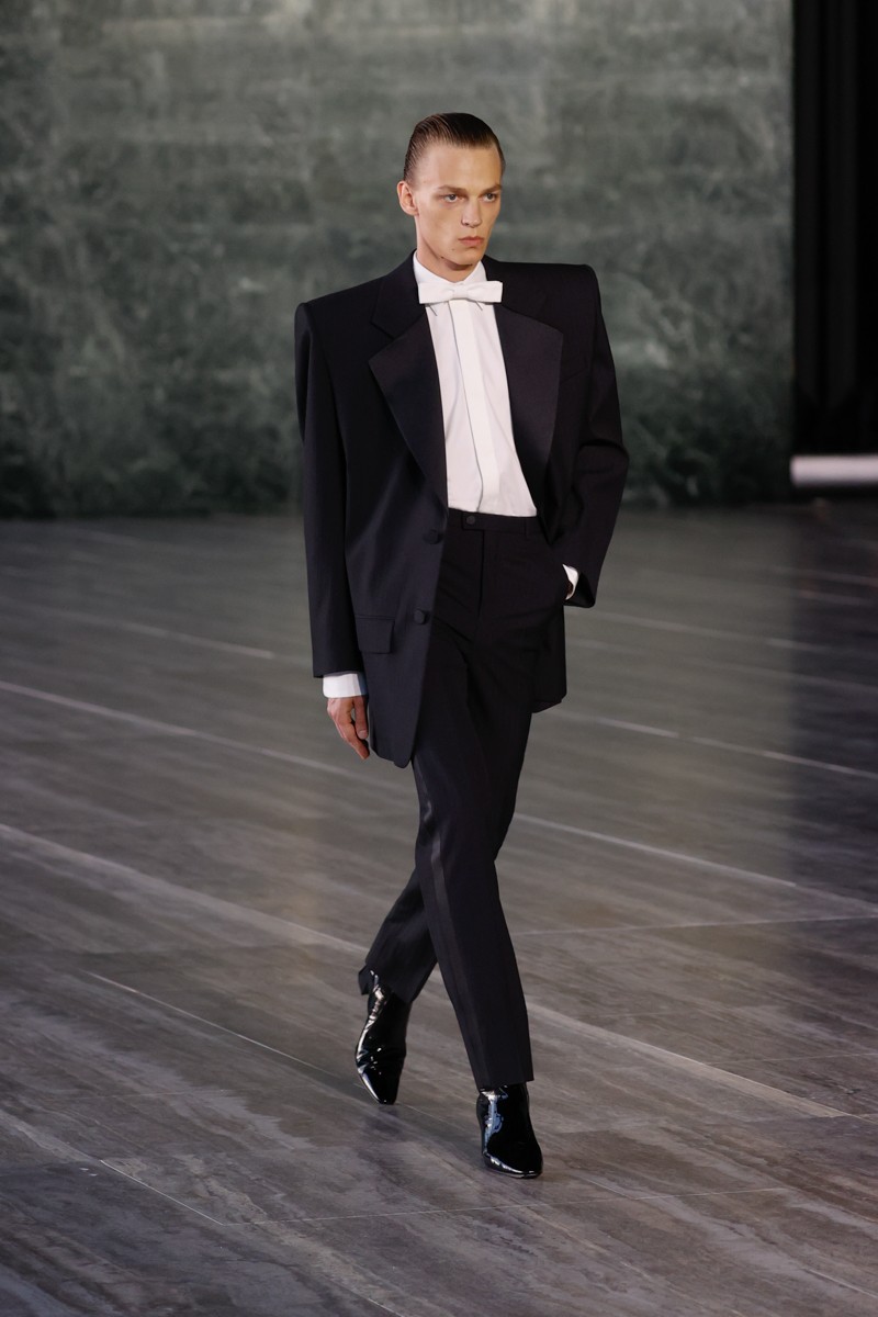 <SAINT LAURENT> MEN'S SUMMER SHOW 2024