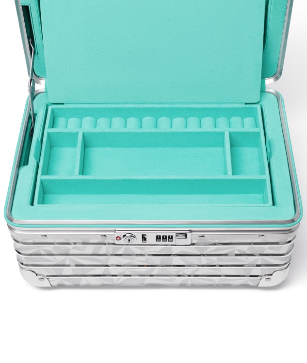 RIMOWA x Tiffany & Co. ジュエリーケース（税込価格 69万3,000 円）