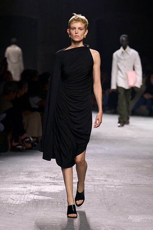 Bottega Veneta Summer 25 Show